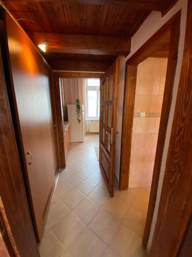 Apartment In City Center Kosice Bagian luar foto