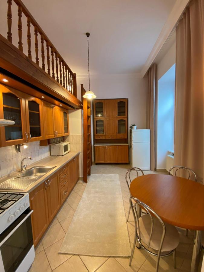 Apartment In City Center Kosice Bagian luar foto